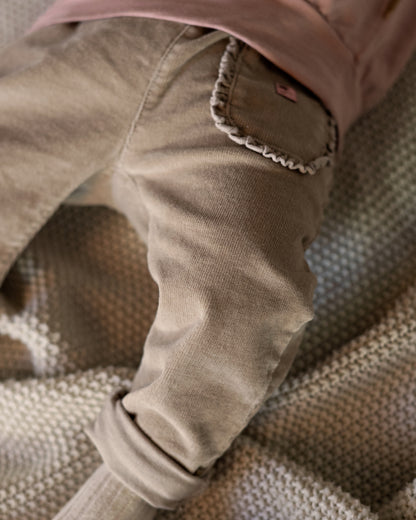 Bess Pants Met Strikje | Babybroekje | | Dessert Sand | Ribstof